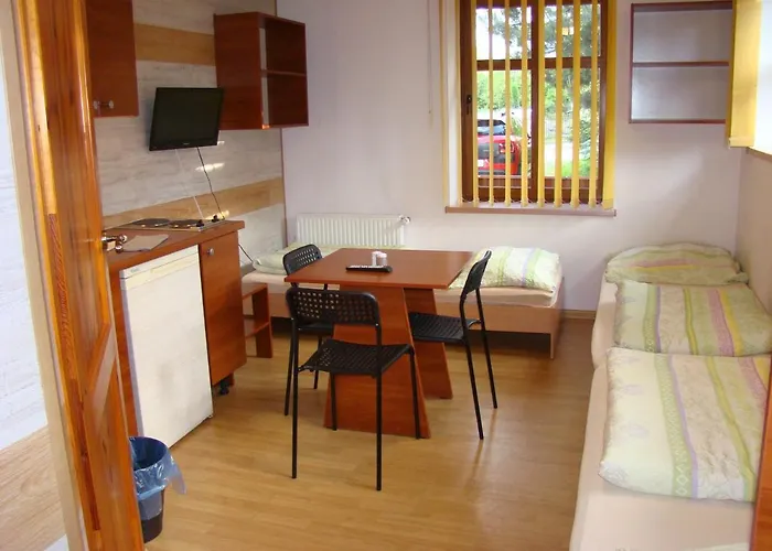 Δωμάτια σε οικογενειακή κατοικία 