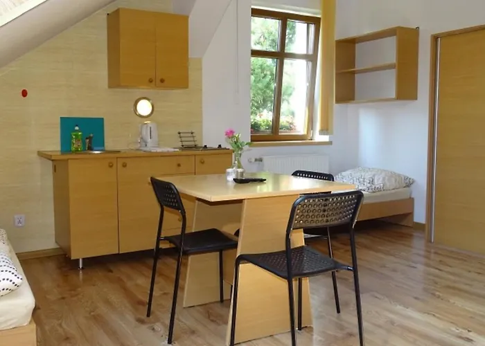 Δωμάτια σε οικογενειακή κατοικία 